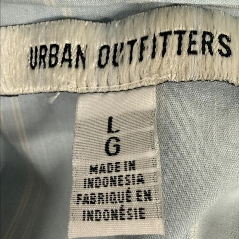 Urban Outfitters‎ Light Blue Pinstripe Sleeveless Button Down Vest Top Large NEW